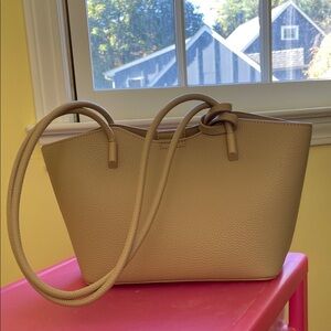 Elegant Tan Leather Tote Bag